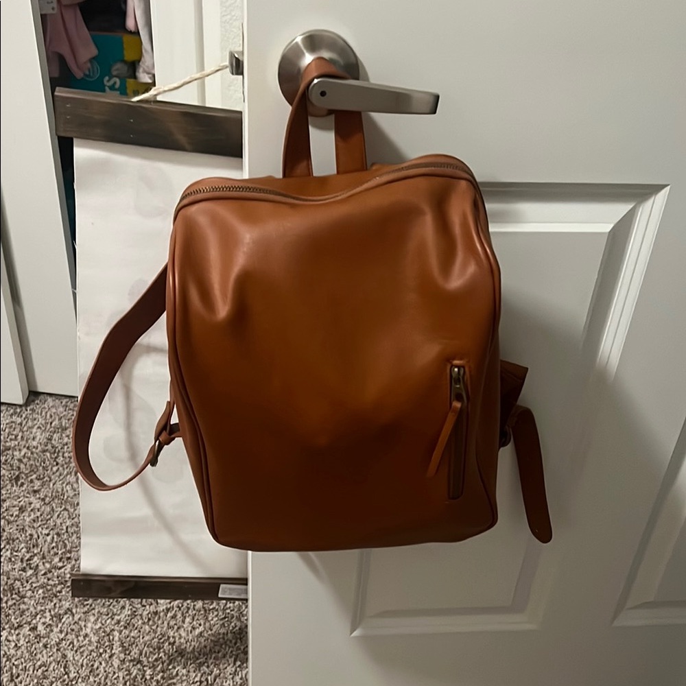 Universal Thread Brown Backpack with Structured Design